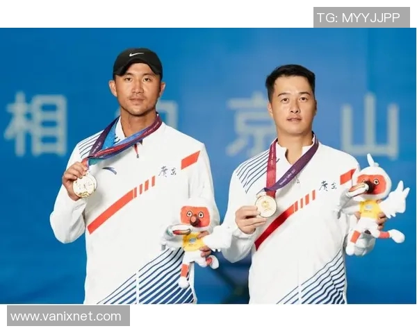 重庆网球队在全国锦标赛中的团队协作表现分析与启示